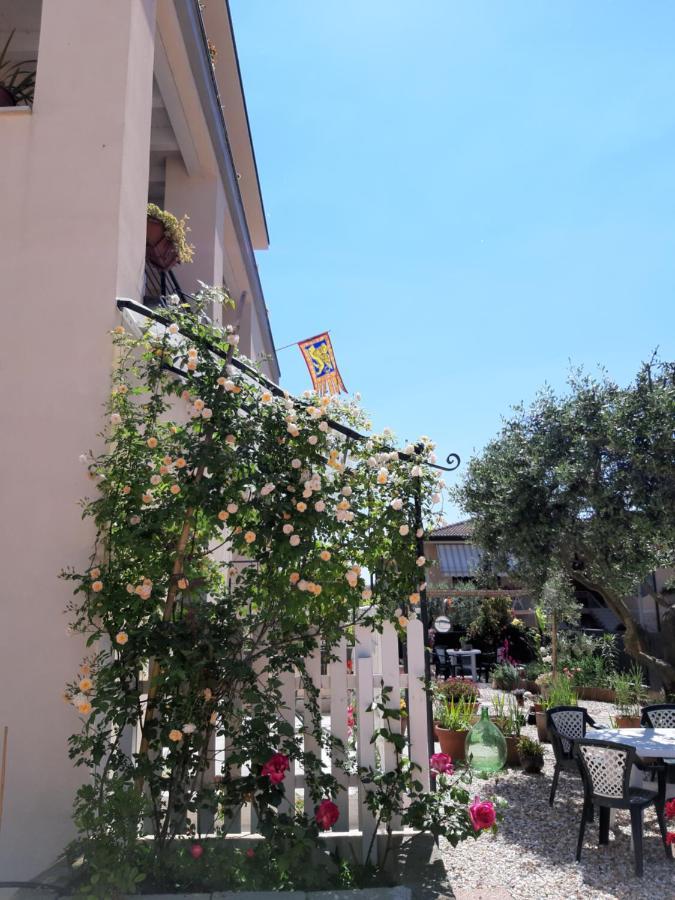פסקיארה דל גארדה Villa Marianna Garda Lake מראה חיצוני תמונה