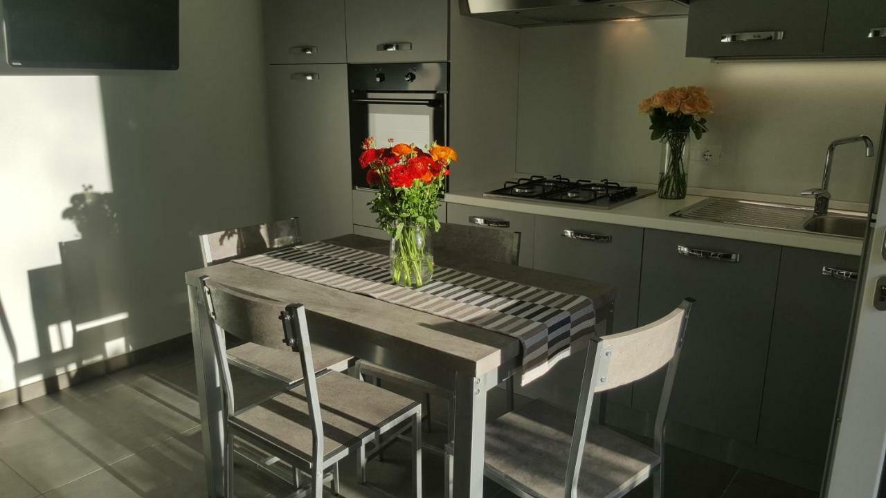 פסקיארה דל גארדה Villa Marianna Garda Lake מראה חיצוני תמונה