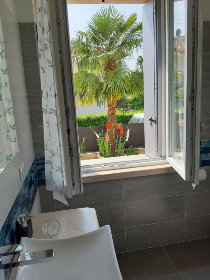 פסקיארה דל גארדה Villa Marianna Garda Lake מראה חיצוני תמונה