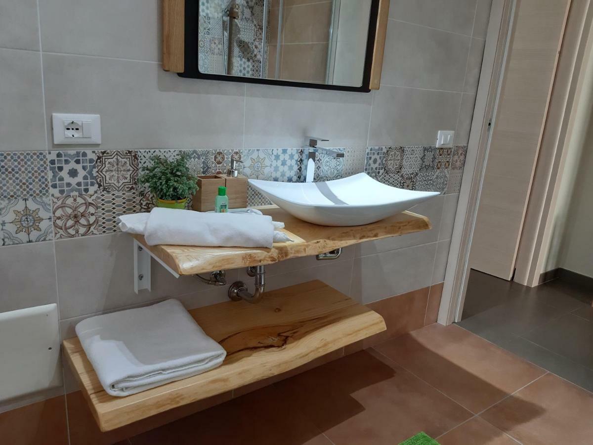 פסקיארה דל גארדה Villa Marianna Garda Lake מראה חיצוני תמונה