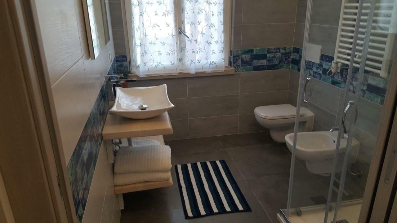 פסקיארה דל גארדה Villa Marianna Garda Lake מראה חיצוני תמונה